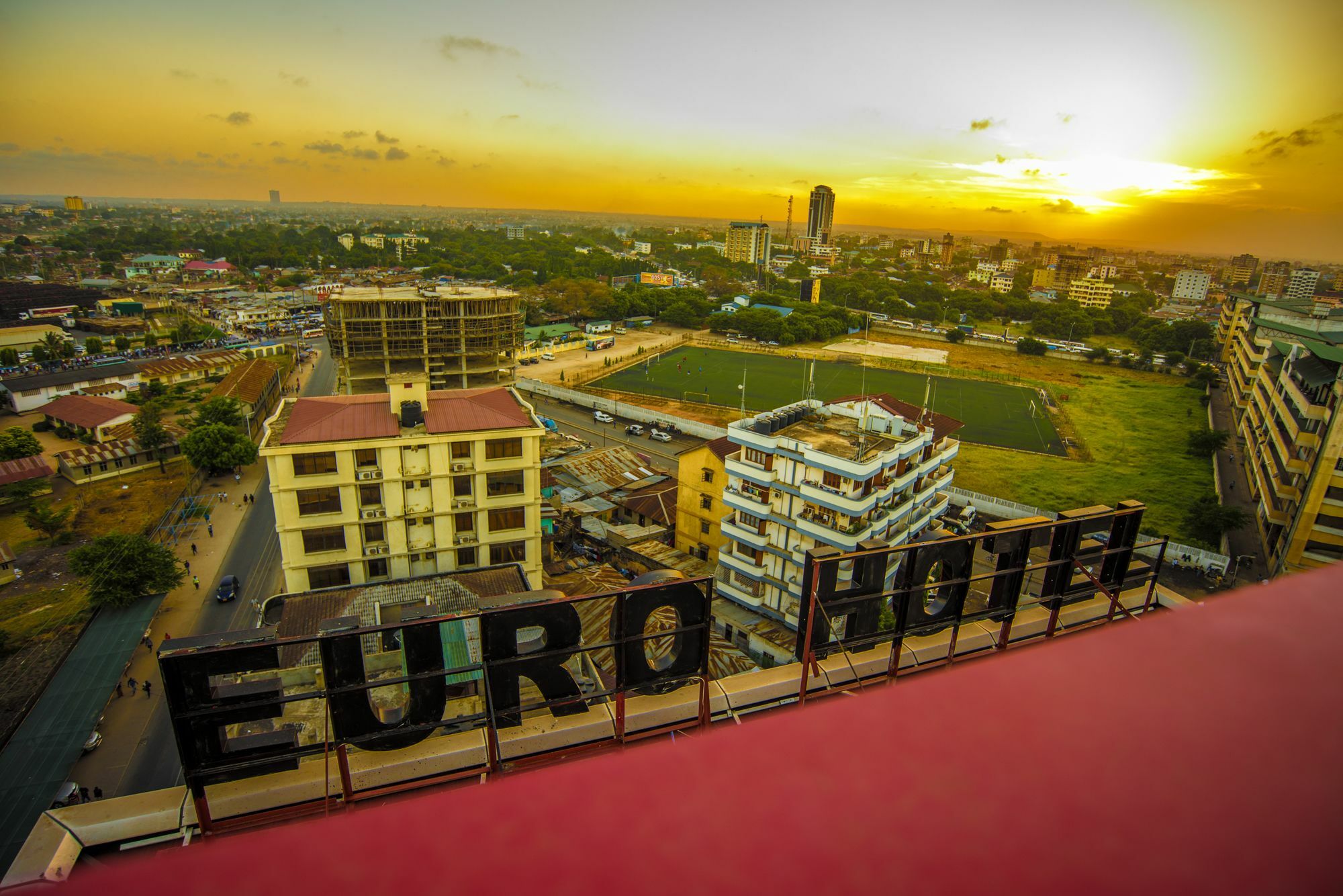 Euro Hotel And Apartments Dar es Salaam Bagian luar foto